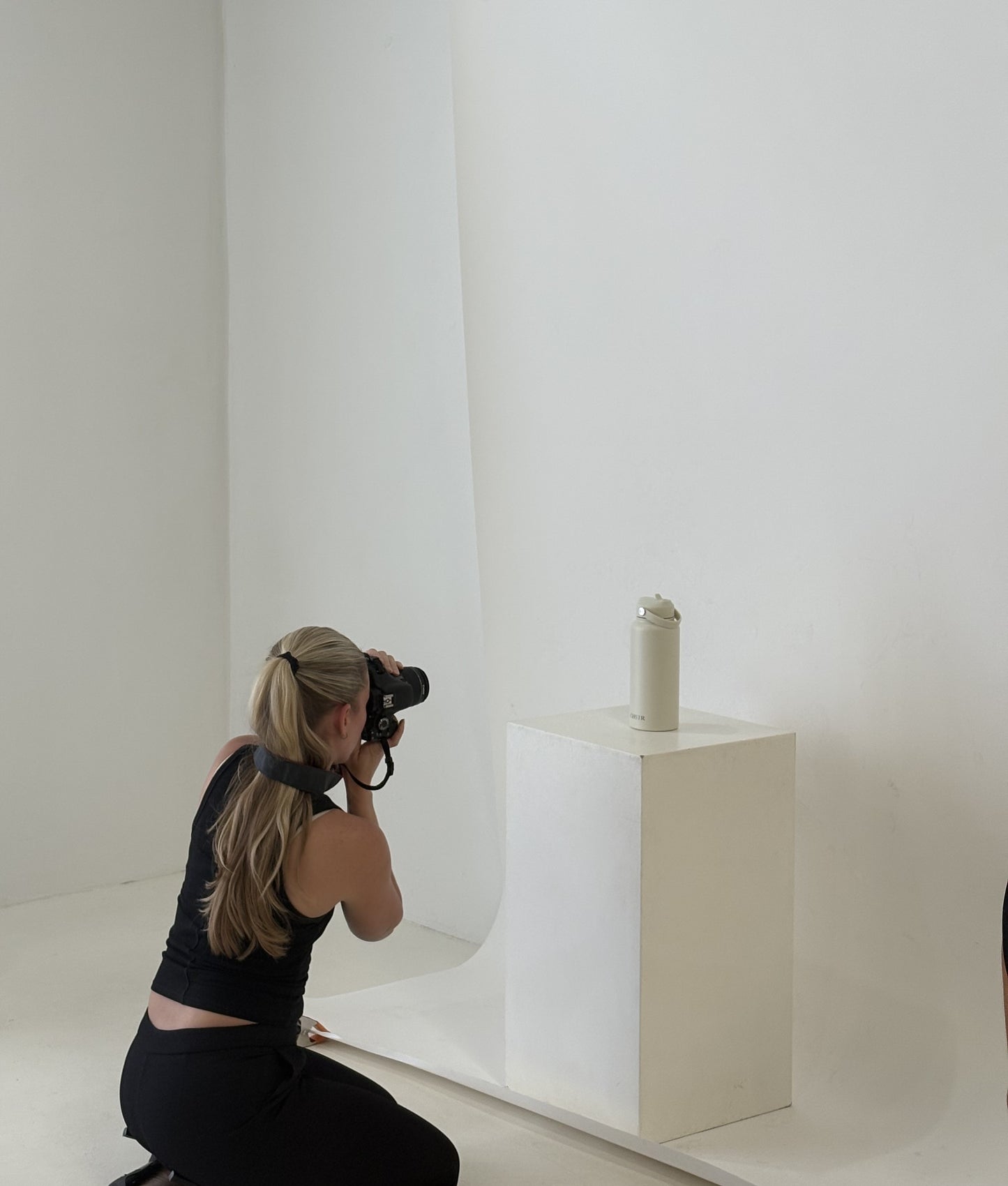 Chstr Drink Bottle - Off White  (946ml / 32oz)